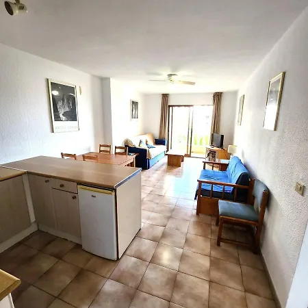 Apartment One Bed Apt In Castle Harbourc106